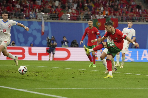 富勒姆vs布伦特福德比赛回顾与实时资料研究